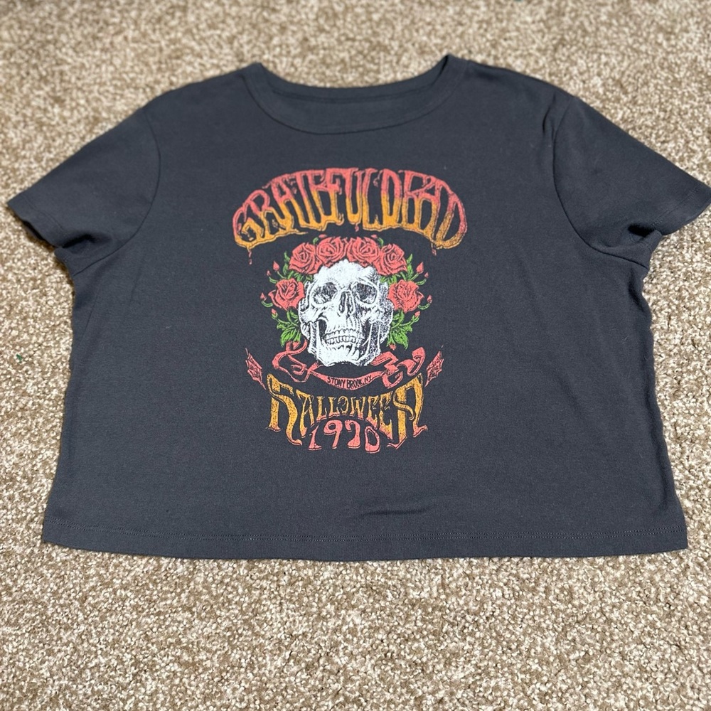Cropped Graphic T
